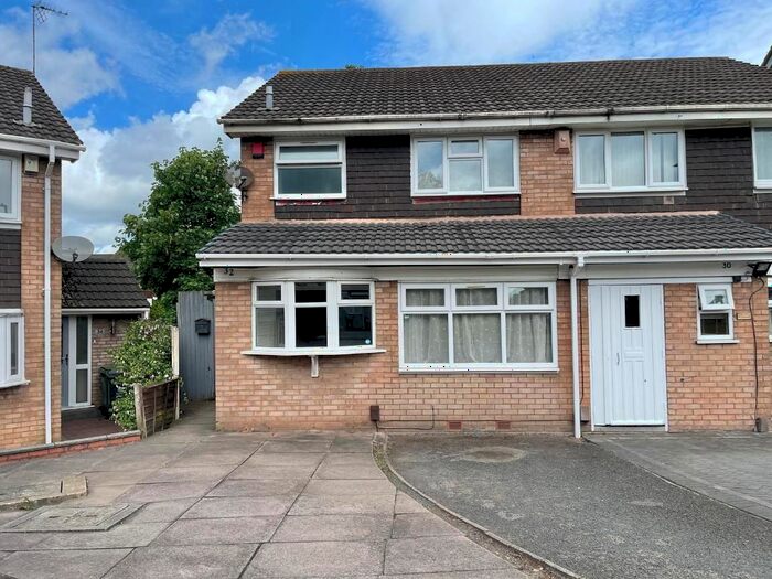 3 Bedroom Semi-Detached House To Rent In Pommel Close, Walsall, WS5
