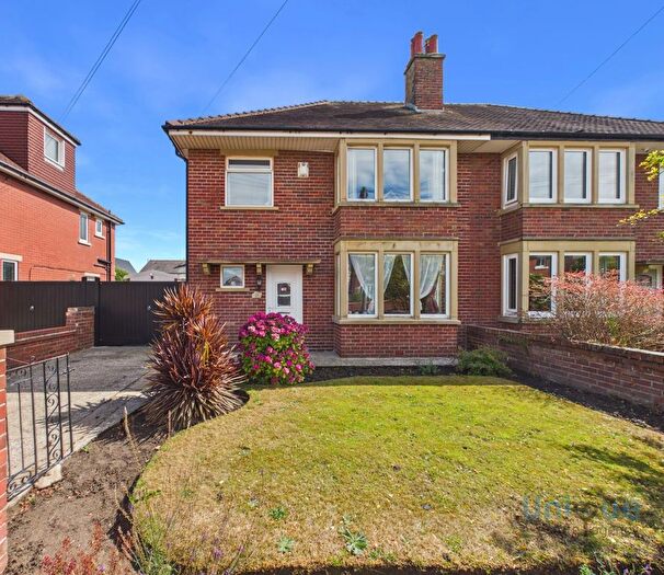 3 Bedroom Semi-Detached House For Sale In Sandhurst Avenue, Lytham St. Annes, FY8