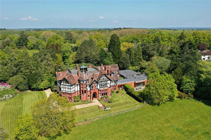 1 Bedroom Apartment For Sale In Bucklebury Place, Upper Woolhampton, Reading, Berkshire, RG7