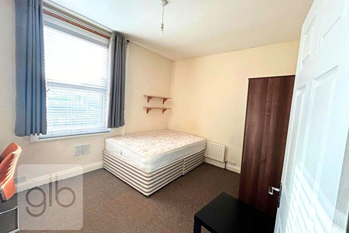 4 Bedroom Terraced House To Rent In Gulson Road, Coventry, CV1