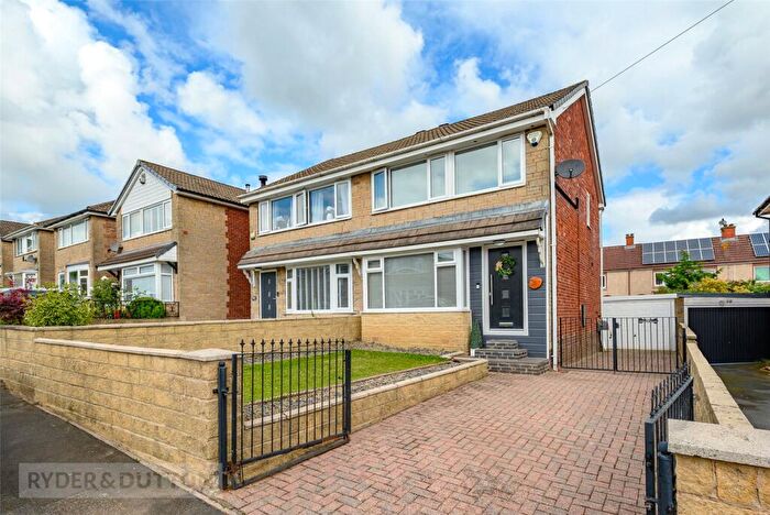 3 Bedroom Semi-Detached House For Sale In Ashfield Drive, Halifax, West Yorkshire, HX3