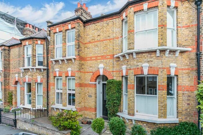 2 Bedroom Terraced House To Rent In Landells Road, London, SE22