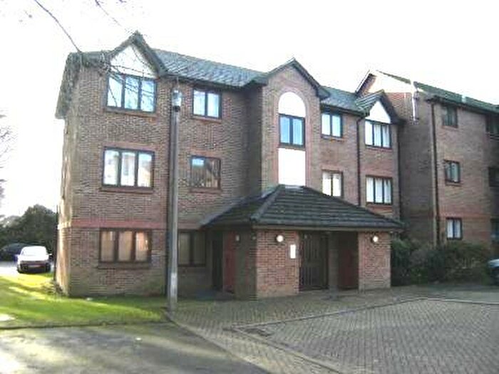 1 Bedroom Flat To Rent In Littlebrook Avenue, Burnham, Slough, SL2