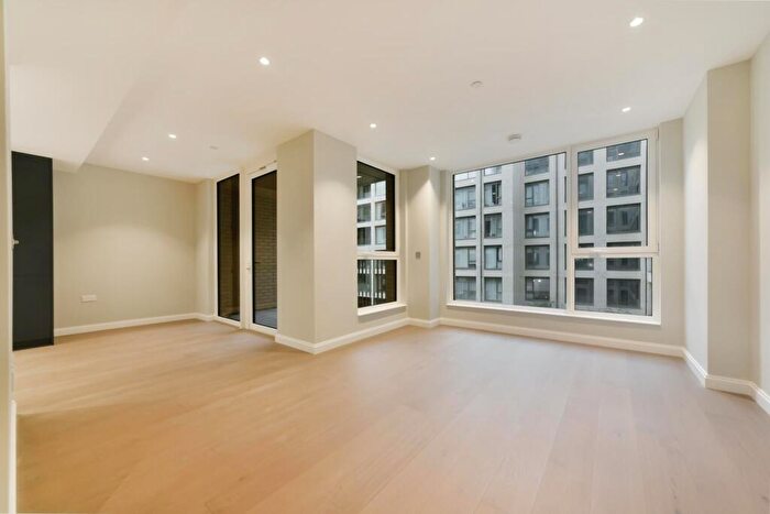 1 Bedroom Apartment To Rent In Phoenix Court, Oval Village, London, SE11