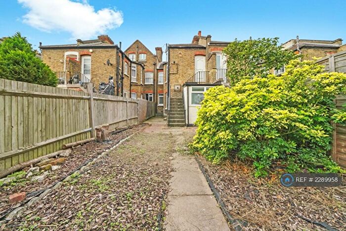 5 Bedroom Terraced House To Rent In Trundleys Road, London, SE8