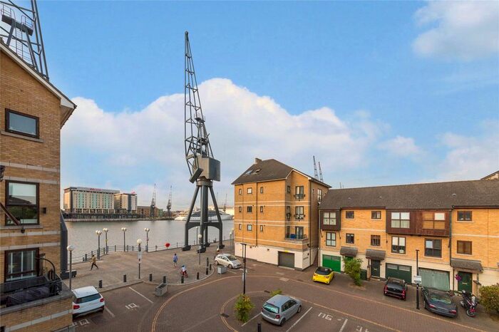 3 Bedroom Terraced House For Sale In Hardy Avenue, London, E16