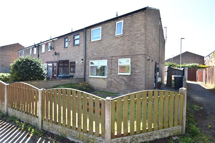 3 Bedroom End Terrace House For Sale In White Laithe Close, Leeds, West Yorkshire, LS14