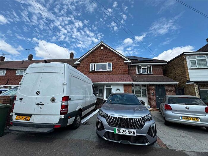 5 Bedroom Terraced House To Rent In Canopus Way, Stanwell, TW19