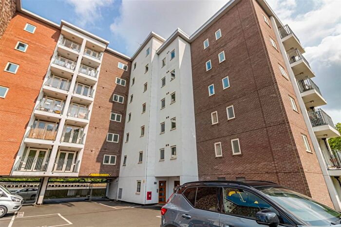 1 Bedroom Flat To Rent In Tynemouth Pass, Gateshead, NE8