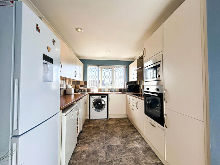 2 Bedroom Detached Bungalow For Sale In Bottesford, DN16