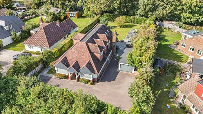 4 Bedroom Detached House For Sale In Janes Lane, Burgess Hill, West Sussex, RH15