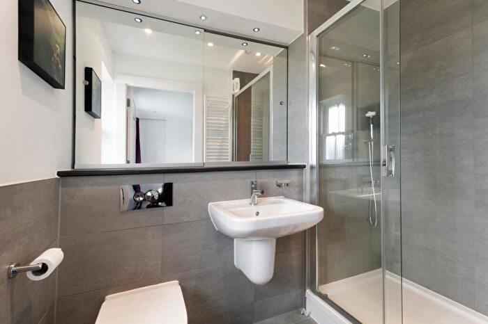 2 Bedroom Apartment To Rent In Shoesmith Lane, Kings Hill, West Malling, ME19