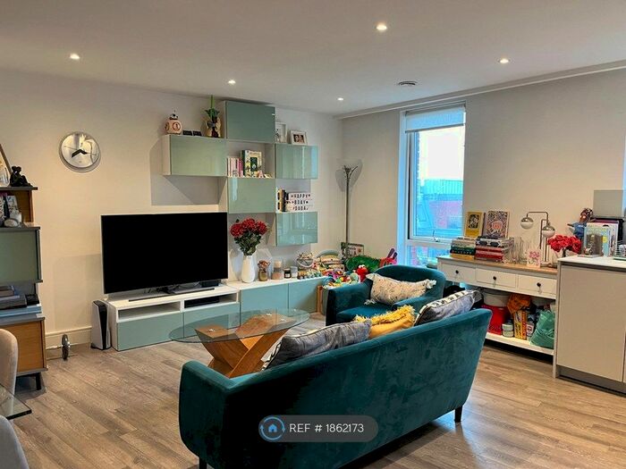 1 Bedroom Flat To Rent In Gaumont Place, Streatham Hill, SW2