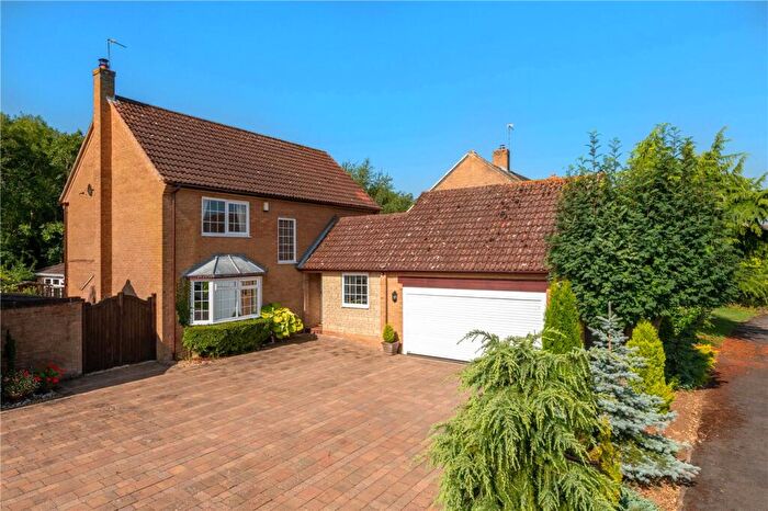 4 Bedroom Detached House For Sale In Cumberland Gardens, Castle Bytham, Grantham, Lincolnshire, NG33