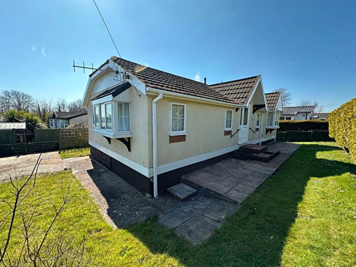 2 Bedroom Park Home For Sale In Bridport Road, Dorchester, DT2