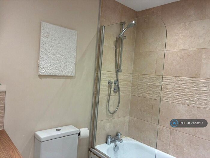 2 Bedroom Flat To Rent In Ambler Road, London, N4