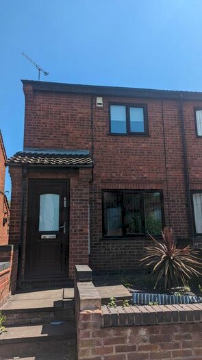 2 Bedroom Semi-Detached House To Rent In Lea Road, Gainsborough, DN21