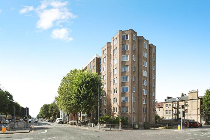 1 Bedroom Flat For Sale In The Drive, Hove, BN3
