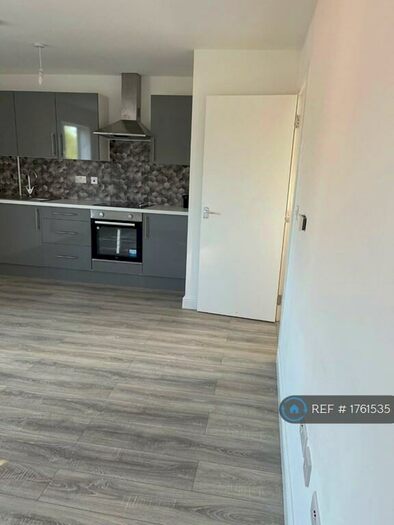 1 Bedroom Flat To Rent In Blenheim Walk Corby, Corby, NN18