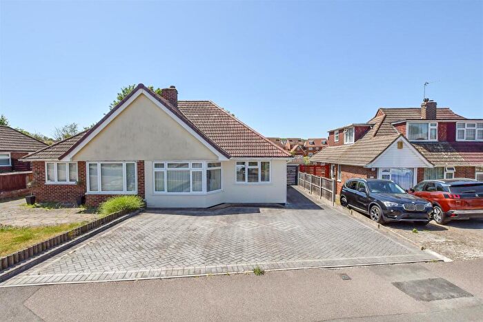 2 Bedroom Detached Bungalow For Sale In Howard Drive, Maidstone, Kent, ME16