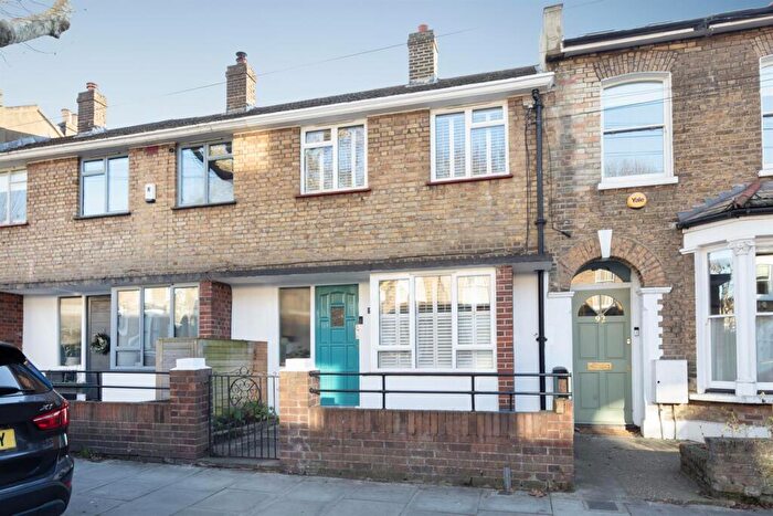 2 Bedroom Terraced House For Sale In Kimberley Avenue, Nunhead, SE15