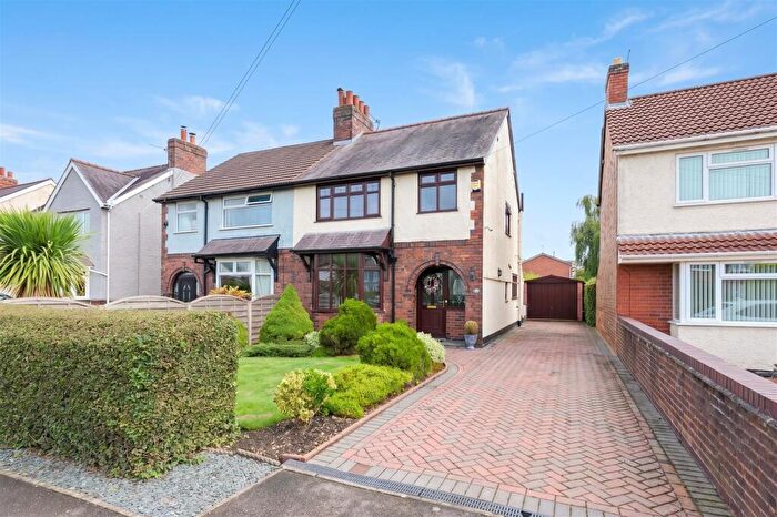 3 Bedroom Semi-Detached House For Sale In Ashburton Road, Hugglescote, LE67