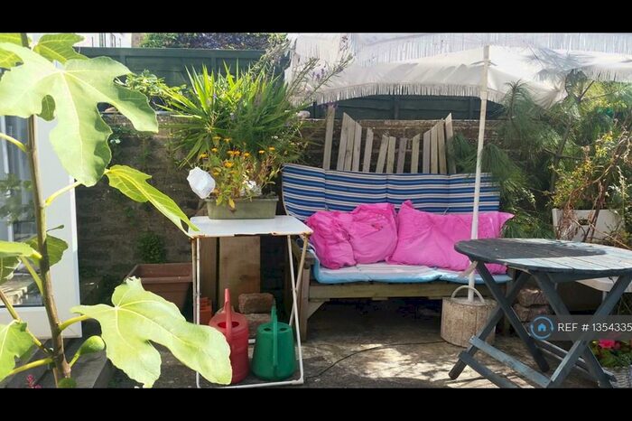 4 Bedroom End Of Terrace House To Rent In Prinsep Road, Hove, BN3