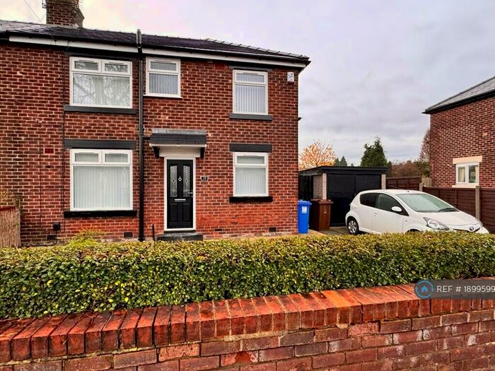 3 Bedroom Semi-Detached House To Rent In Tame Street, Denton, Manchester, M34