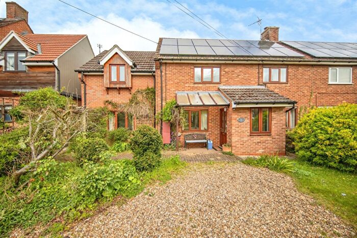 3 Bedroom Semi Detached House For Sale In The Blundens, Stoke By Nayland, Colchester, CO6