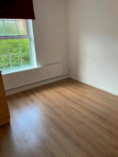 3 Bedroom Flat To Rent In Hazellville Road, London, N19