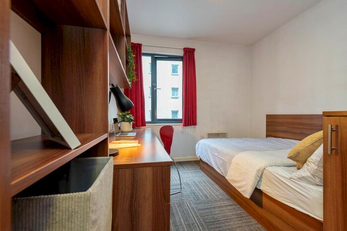 Studio To Rent In En Suite Room Within Shared Apartment, Bagot Street, Birmingham, B4