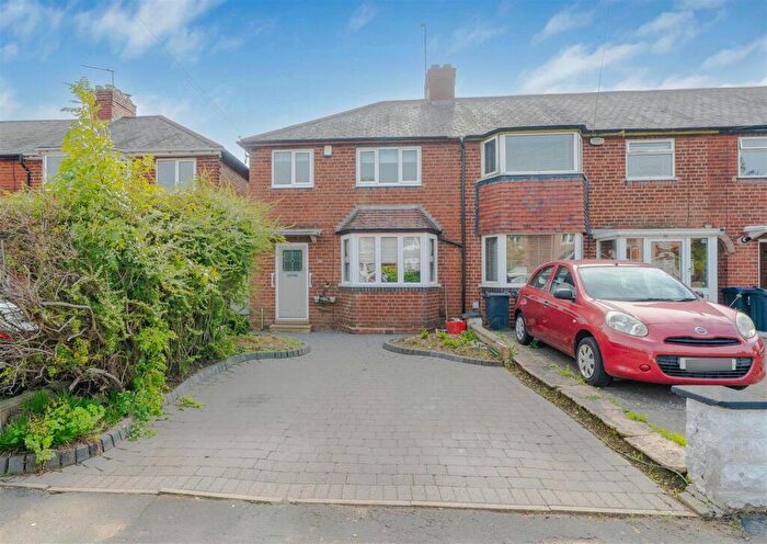 3 Bedroom End Of Terrace House For Sale In Taylor Road, Kings Heath, Birmingham, B13