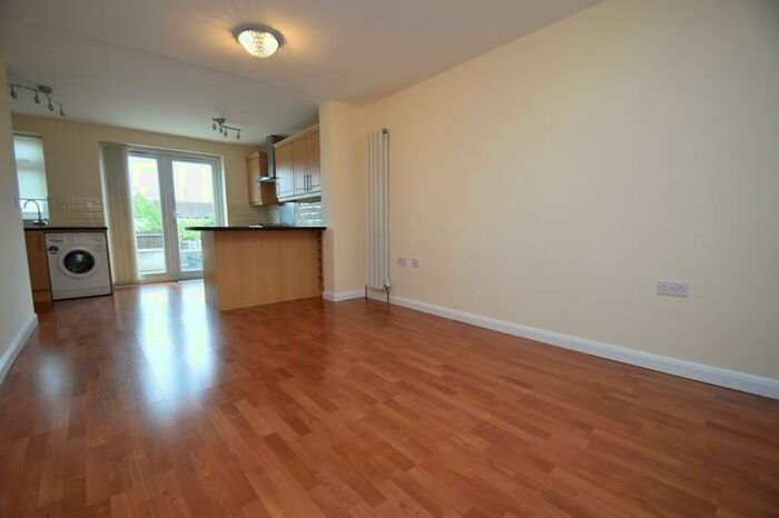 2 Bedroom Maisonette To Rent In Perwell Avenue, Harrow, HA2
