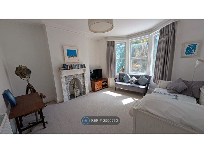 1 Bedroom Flat To Rent In Ditchling Rise, Brighton, BN1