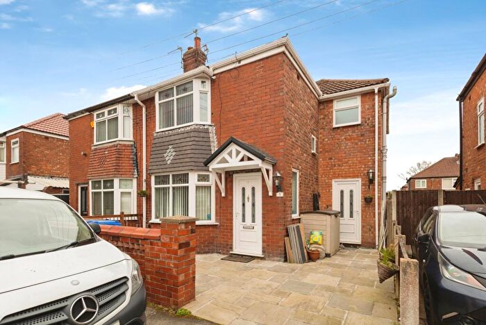 3 Bedroom Semi Detached House For Sale In Norlan Avenue, Audenshaw, Manchester, Greater Manchester, M34