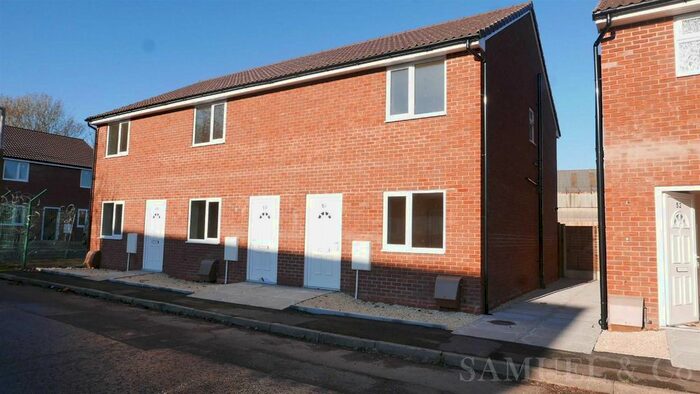 2 Bedroom Semi-Detached House To Rent In Lane Street, Bilston, WV14