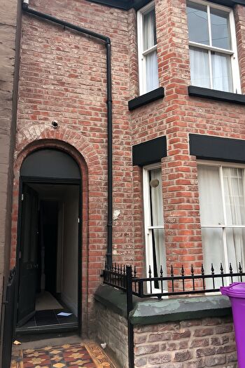 2 Bedroom Semi-Detached House To Rent In Lark Lane, Liverpool, L17