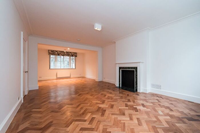 3 Bedroom Mews To Rent In Bryanston Mews West, London, W1H