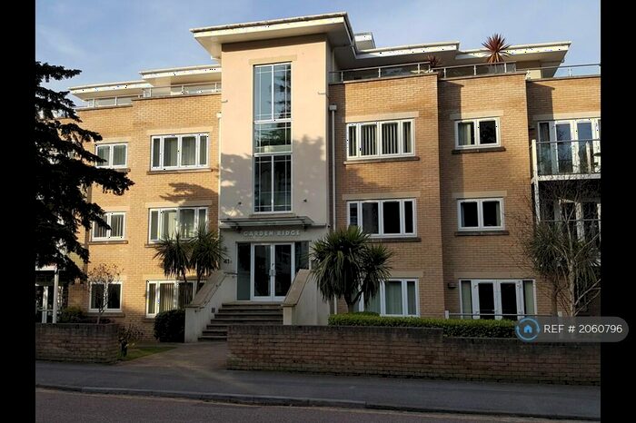 2 Bedroom Flat To Rent In Surrey Road, Bournemouth, BH4