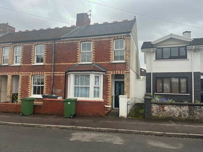 2 Bedroom End Of Terrace House To Rent In Tyn-Y-Pwll Road, Whitchurch, Cardiff, CF14