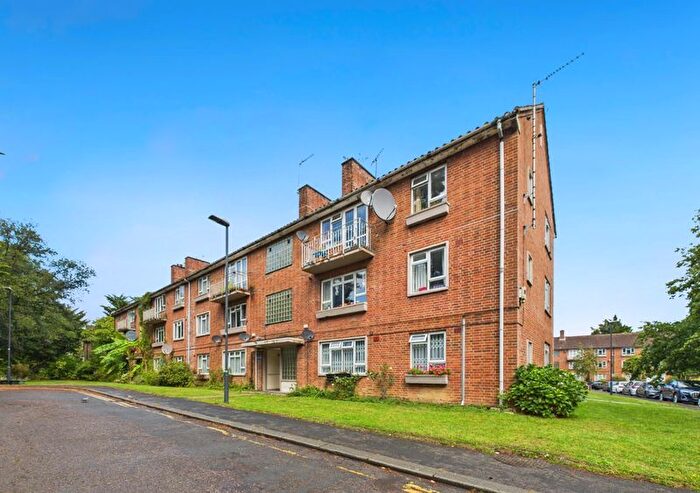 2 Bedroom Flat For Sale In Milman Close, Pinner, Middlesex, HA5