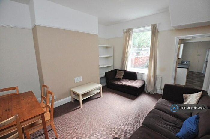 5 Bedroom Terraced House To Rent In Warwick Street, Newcastle Upon Tyne, NE6
