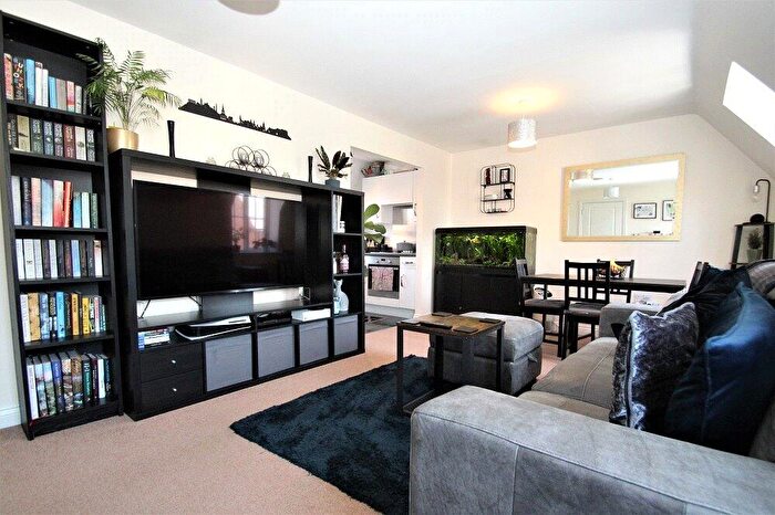 2 Bedroom Apartment To Rent In Constance Street, Buckingham, MK18