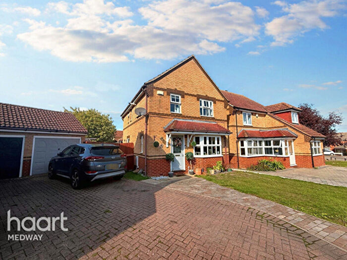 3 Bedroom Detached House For Sale In Topley Drive, Rochester, ME3