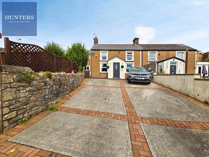 4 Bedroom Semi-Detached House For Sale In Felindre Road, Pencoed, Bridgend, CF35