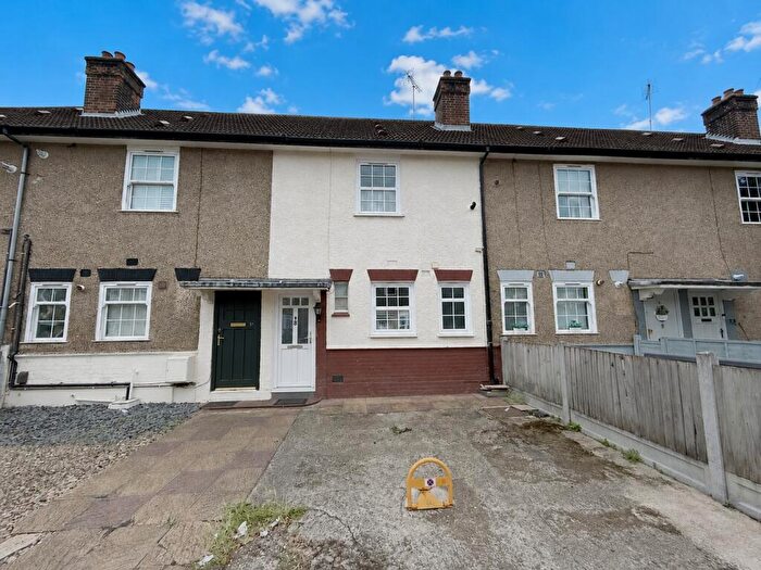2 Bedroom Terraced House For Sale In Manchester Grove, London, E14