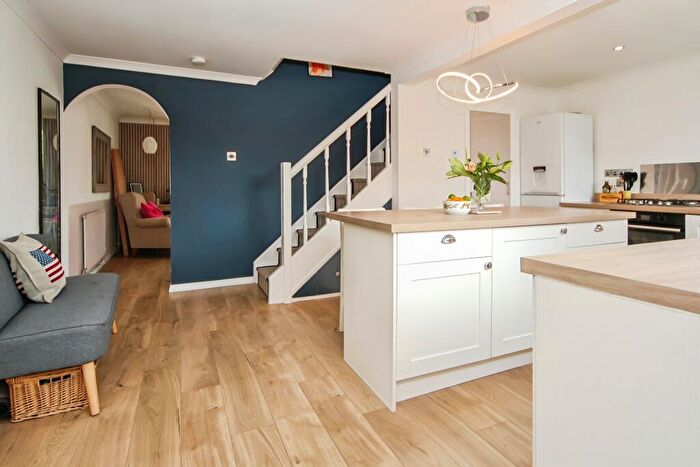 3 Bedroom Terraced House For Sale In Duttons Close, Snitterfield, CV37