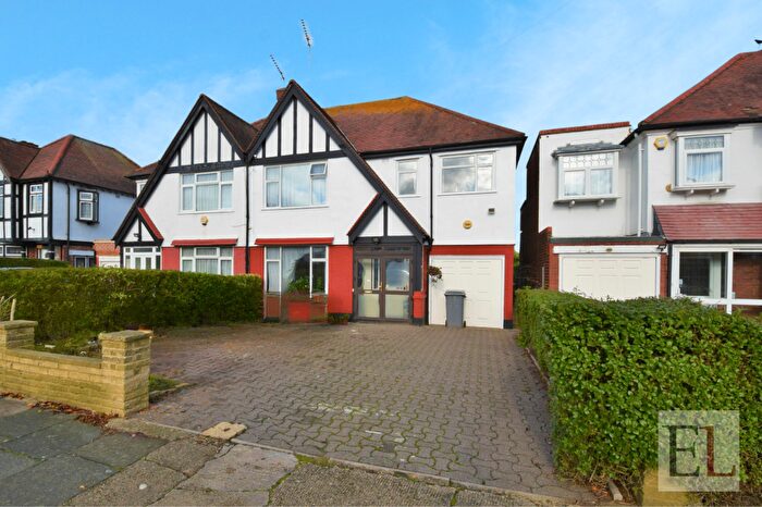 4 Bedroom Semi-Detached House To Rent In Norval Road, Wembley, HA0