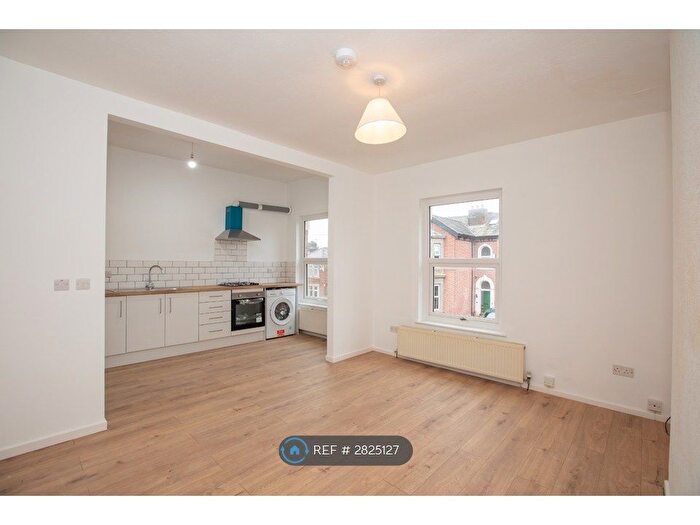 2 Bedroom Flat To Rent In Ashton-On-Ribble, Preston, PR2