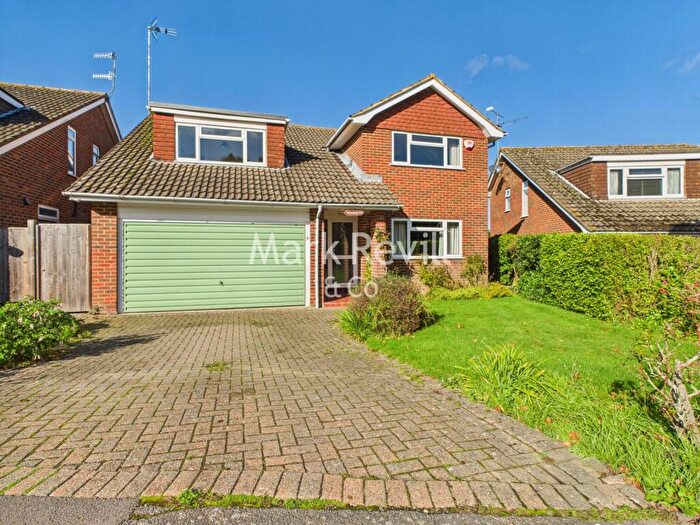 4 Bedroom House For Sale In Rustlings Close, Lindfield, RH16